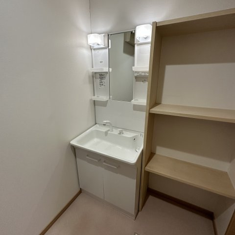 リヴァーハイツ輪西