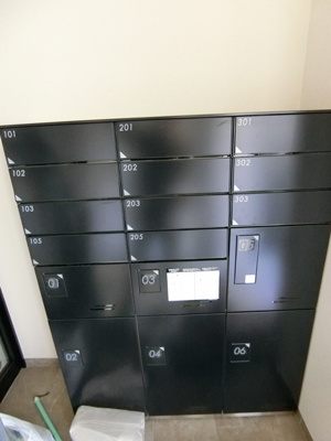 【その他共用部分】 | グランヒル港北 | ※施工中※共用エントランスには宅配BOXがあるので荷物の受け取りもスムーズに♪再配達の手間がかからないのが魅力♪