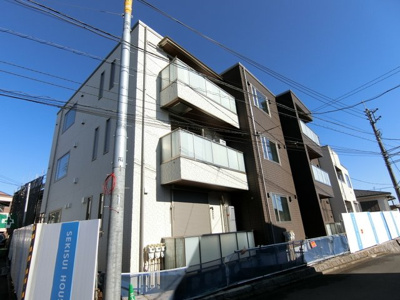 【外観】 | グランヒル港北 | ※施工中※2023年3月完成予定！人気の積水ハウス施工♪ホテルライク仕様の新築3階建てマンションです♪グリーンライン「高田」駅・東急東横線「綱島」駅まで徒歩圏内☆