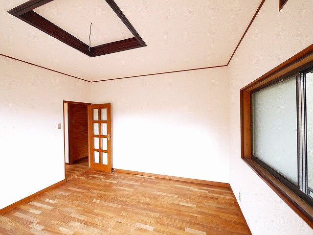 二名３丁目貸家の洋室|きれいな洋室です