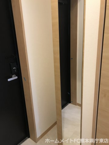 プレステージア本荘の玄関