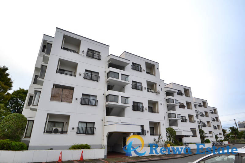 茅ヶ崎宮ノ前ハイツ　1号棟の外観