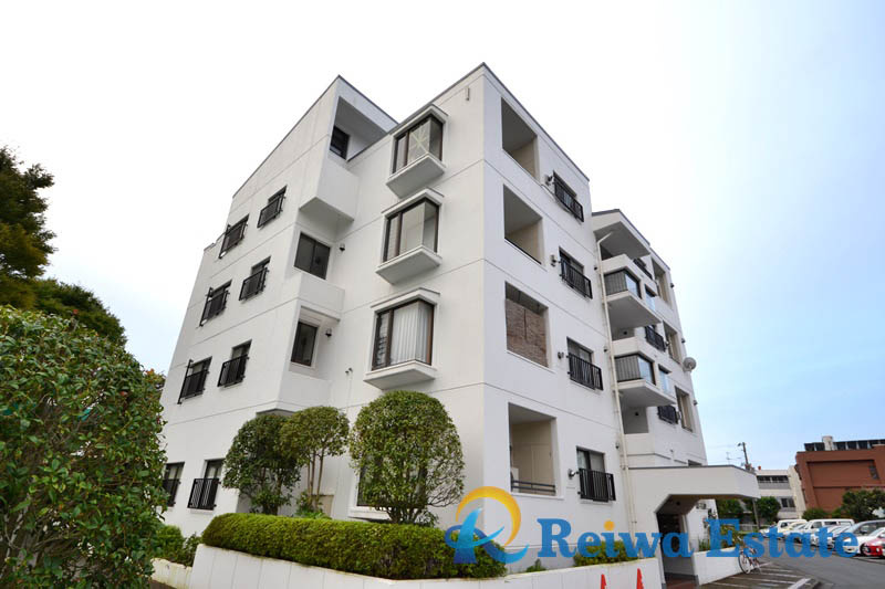 茅ヶ崎宮ノ前ハイツ　1号棟の外観