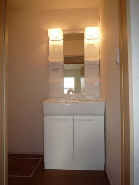 センティア　Ⅱの独立洗面台|洗面所