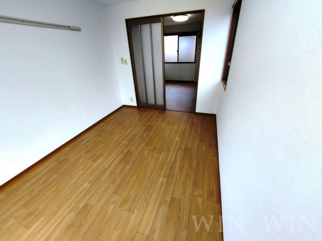 iホームTOWN 弐番館の居間・リビング