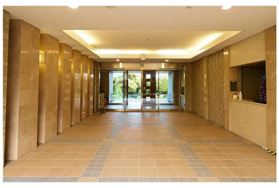 【エントランス】 | 泉ヶ丘アイプレイス | 落ち着いたエントランスです