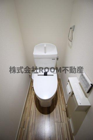 REVE　B棟のトイレ|清潔感のあるトイレです
