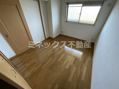 【収納】 | フェニックスマンションB | 同タイプのお部屋の写真。現況を優先します。