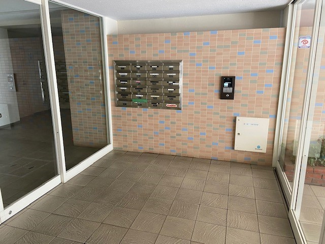 信開ドヌール松本のエントランス
