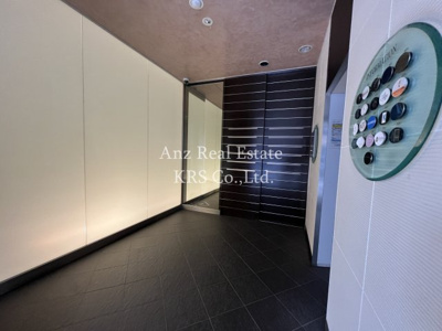 【エントランス】 | ネット伏見町 | インフォメーションがお洒落なエントランス☆