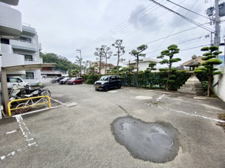 【駐車場】