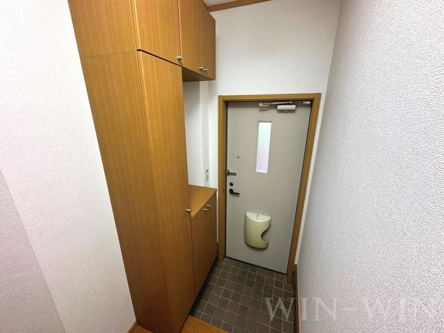 パーシモン 鷹丘の玄関
