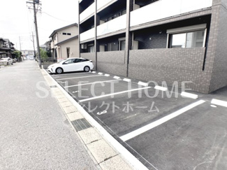 【駐車場】 | 駐車場に車を止められます