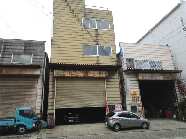 大阪市西成区南津守５丁目の工場の外観