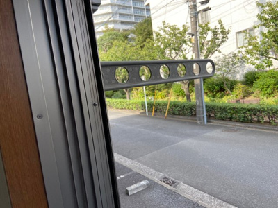 【設備】 | ルーチェスタジョーネ | 物干し竿受け