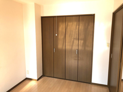 【寝室】 | フローレス七番館