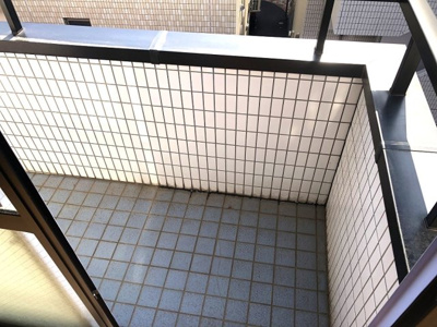 【バルコニー】 | フローレス七番館