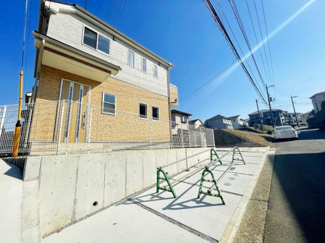 【前面道路含む現地写真】 | 前面道路含む現地写真です