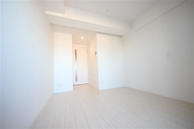 【洋室】 | エスリード弁天町ベイコート