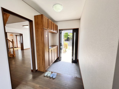 【玄関】 | 西琴芝貸家