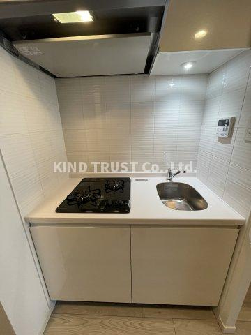 S-RESIDENCE大阪同心のキッチン|コンパクトなキッチンで掃除もラクラク