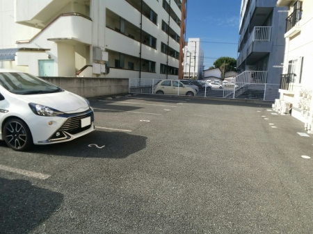ビビット Ｓ.Ｉの駐車場