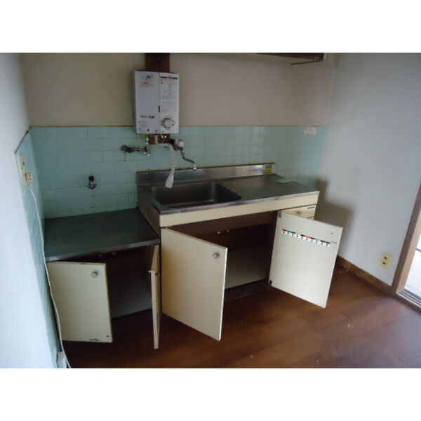 コーポ中駒の内装