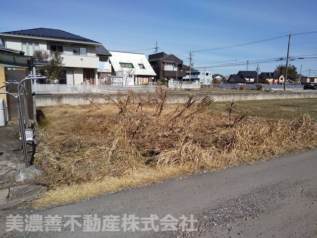 ６０３８０　岐阜市粟野西６丁目土地の外観