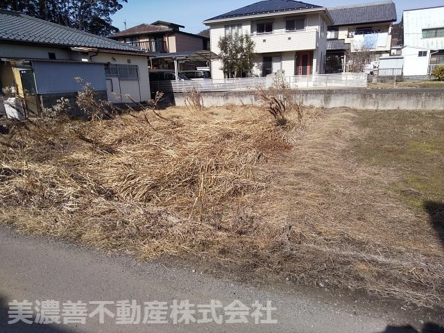 ６０３８０　岐阜市粟野西６丁目土地の外観