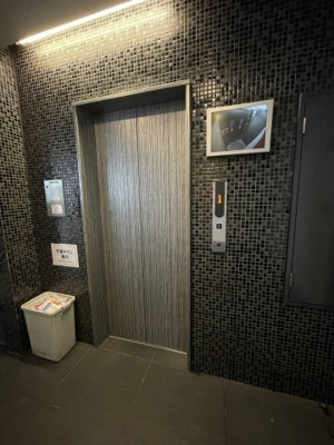 【その他共用部分】 | セレブコート豊新 | エレベーターが一基あります