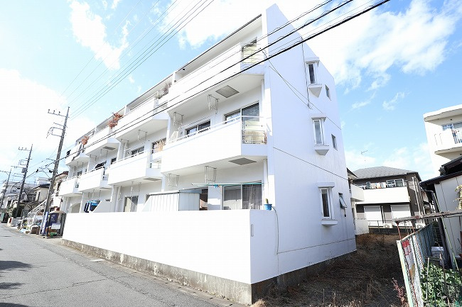マンション田園の外観