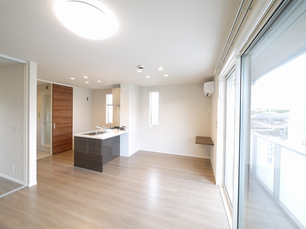 ＳｈａＭａｉｓｏｎ　Ｔｏｒｉｍｉの居間・リビング