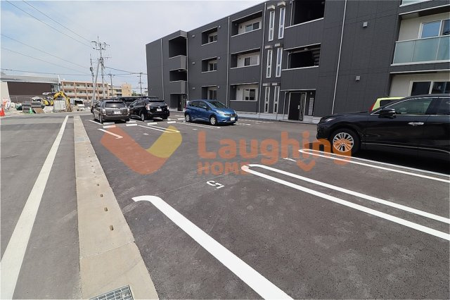 D-roomT.MⅡの駐車場|車をお持ちの方に嬉しい駐車場付きの物件です