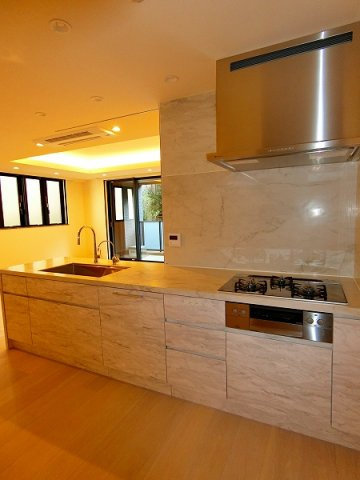 港区三田２丁目の賃貸マンションのその他|キッチン