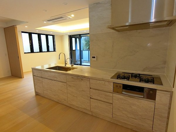 港区三田２丁目の賃貸マンションのその他|キッチン