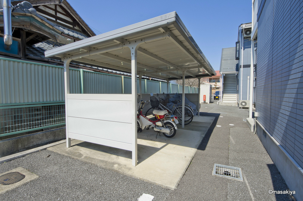 エステートしなののその他共用部分|駐輪場