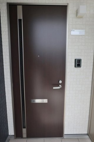 サンライズTOWN寺家の玄関