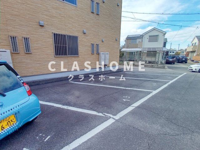 アドバンス小林Ⅱの駐車場
