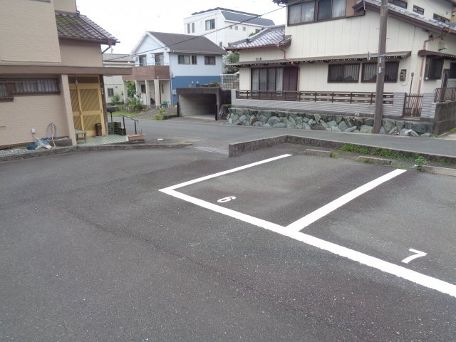 ⑨入野町16447-7駐車場の外観