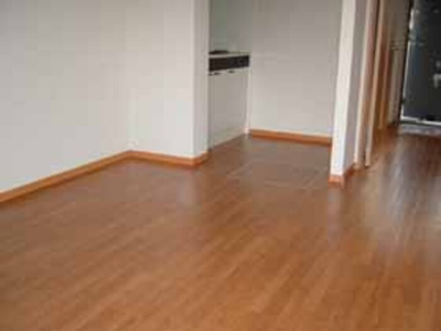 【居間・リビング】 | エトワールA棟 | こちらのリビングで趣味の時間をお楽しみください