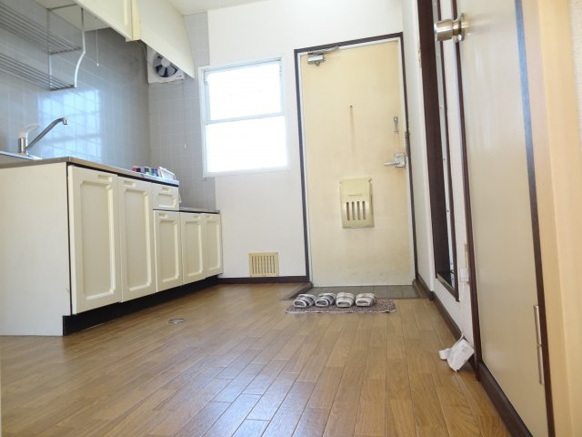 パナハイツ大島B棟の居間・リビング