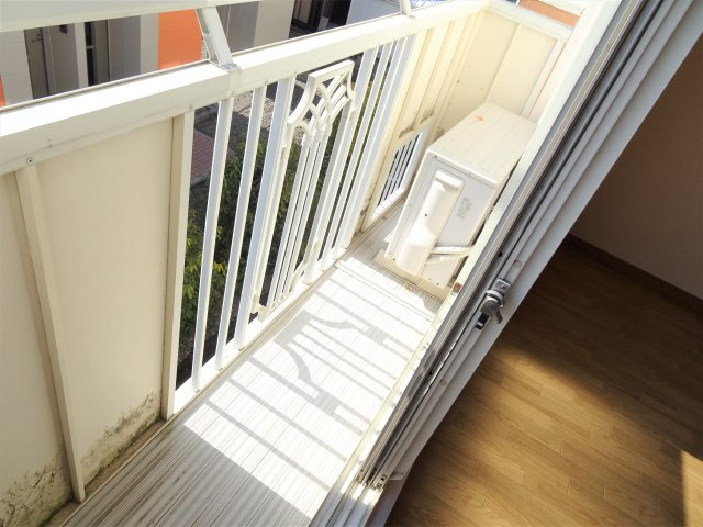 パナハイツ大島B棟のバルコニー