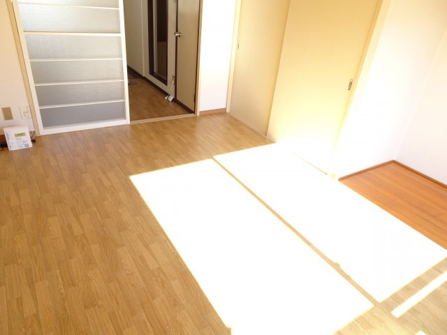 パナハイツ大島B棟の洋室