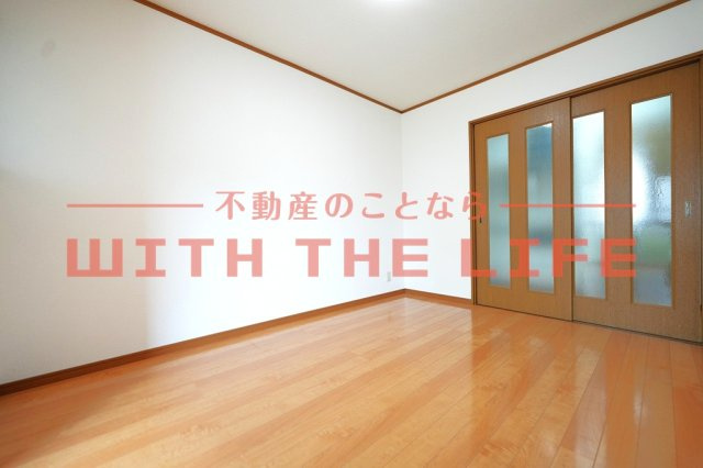 Villa早津崎【10.000円キャッシュバック対象物件】の居間・リビング|ゆったり過ごせる居間です