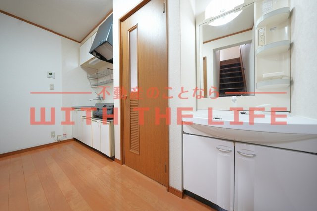 Villa早津崎【10.000円キャッシュバック対象物件】の洗面所|脱衣スペースもあります