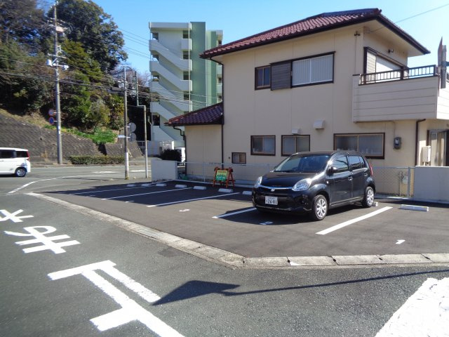 ㊷富塚町2156-38駐車場