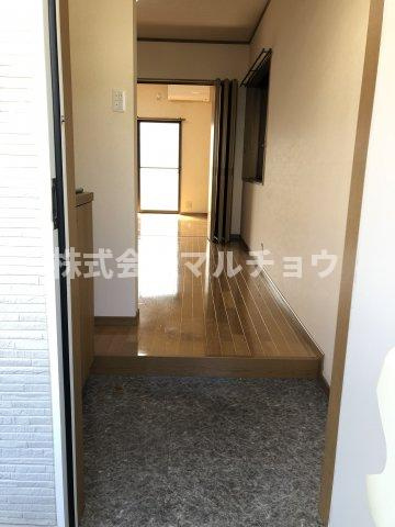 メゾンミルの玄関|収納もある玄関です