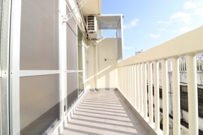 【バルコニー】 | 狩俣アパート