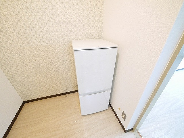 サンサーラ奈良Ｈ＆Ｓの設備|２ドア冷蔵庫完備