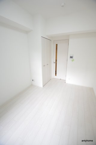 エスリード京橋グレイス　仲介手数料無料の居間・リビング